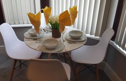 Hollis House - 5 Bedroom Contractor Accommodation in Derby - Foto 4