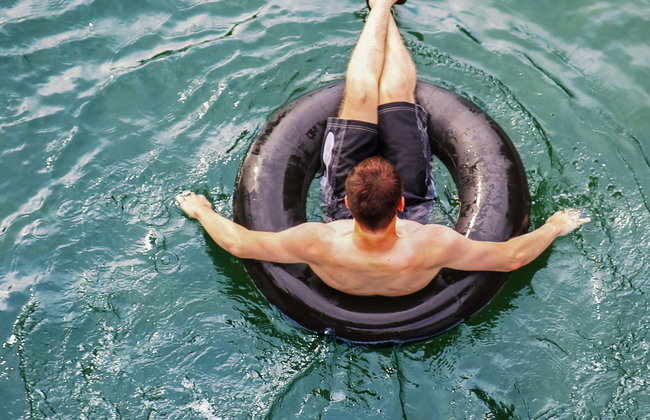 Tubing en el río South Stann Creek - Foto 1