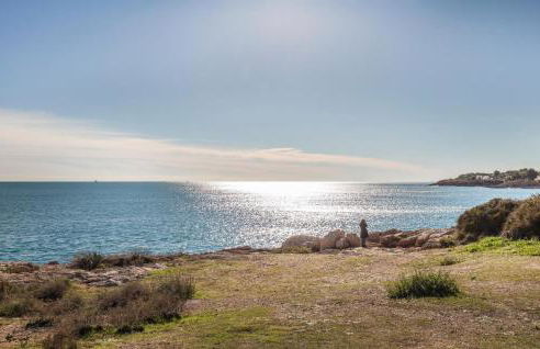Awesome Apartment In L'ametlla De Mar - Foto 8
