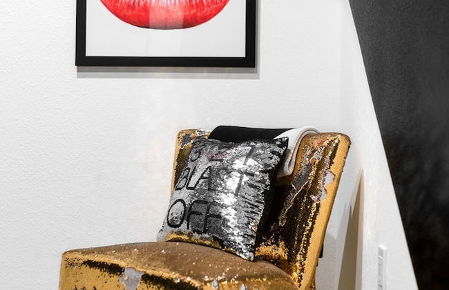 Insta-worthy Two House Corner Compound - Foto 38