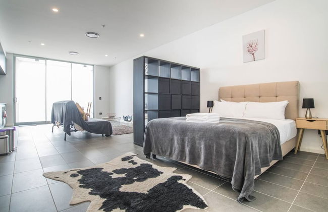 Home With Convenient Location! Close to Train&cbd - Foto 5