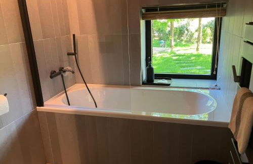 Ecolodge 'Calme et Nature' avec Piscine au Golf-Lac-Plages Océanes - Couchage 2 personnes - Foto 22