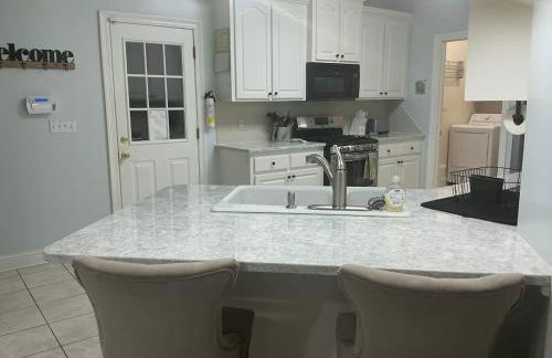 Spacious King Suite Home With Serene Patio - Foto 4