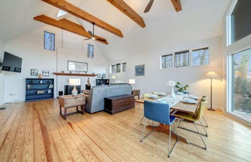 Exclusive Wooded Chalet w Magnificent River Views - Foto 12