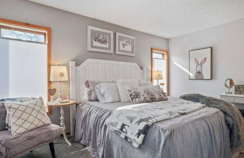 New Tee & Ski Getaway Schuss Golf Ski Villa - Foto 3