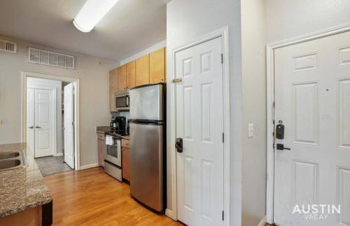 Charming and Spacious Apt in Austin with a Pool - Foto 9