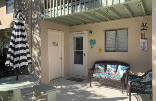 Beach access close to Walmart, Bowling,skating and Game room - Photo 44