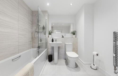 Modern London apartment I Balcony with views - Foto 11