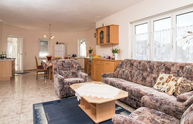 Holiday Home With Private Pool in Sant Pere Pescador - Foto 10