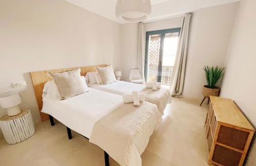 Sotogrande Alboaire- Waterfront luxury 4 bedroom Apt in the Marina of Sotogrande - Foto 25