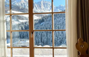 Surrounded by green - Luxury Chalet at the foot of the Dolomites - Foto 1