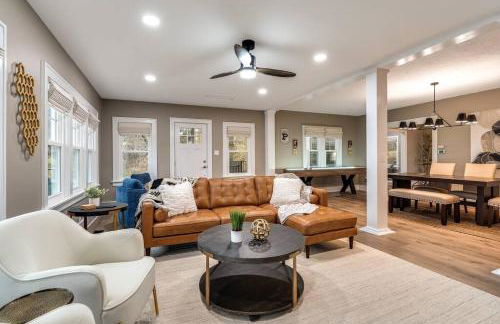 Riverside Retreat! - Photo 15