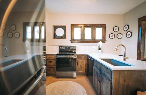 The Craftsman House - 3 min to DT & Falls Park - Foto 10