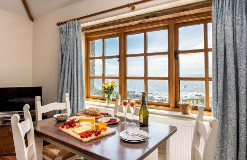 Cosy cottage on the edge of Portwrinkle beach - Photo 3