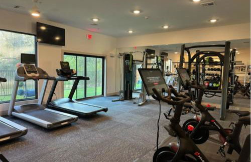 Austin Luxury 2BR 2B with Pool & FREE Parking - Foto 6