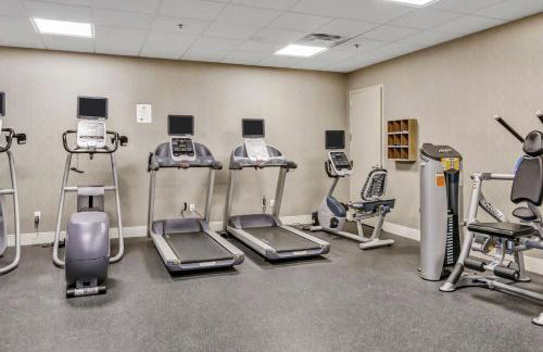 Apartment Kingbed+Parking+Pool+Gym+CityView+2TV's - Foto 27