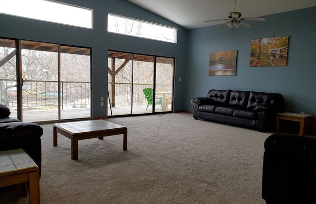 Lazy Dayz Resort - Photo 42