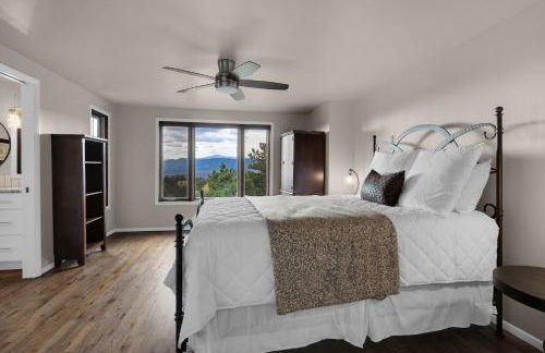 Expansive Monument Home Hot Tub and Mountain Views! - Foto 21