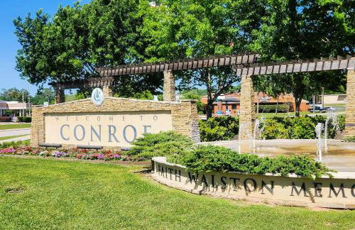 Backyard, Deck and Fire Pit Conroe Getaway - Foto 31