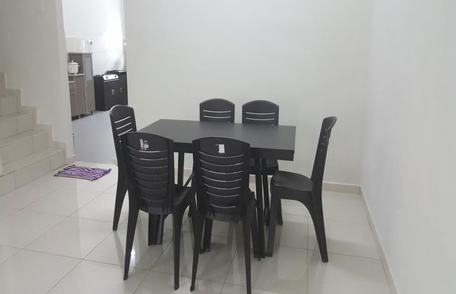 Homestay Ainizie Melaka - Photo 7