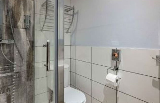 Host Stay The Aylesbury Garden Apartment - Photo 31