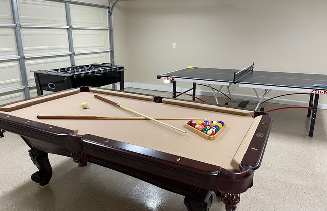 Fantastic 6 bedroom, 4.5 bath home (4 master Suites), pool home - Foto 26