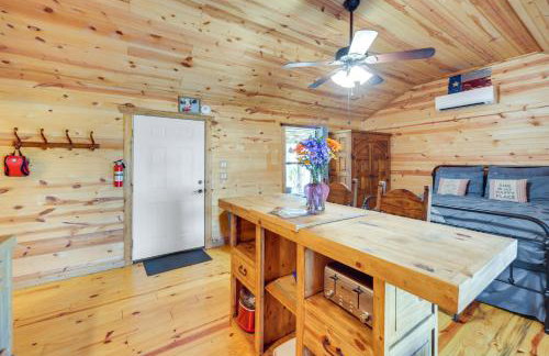 Happy Haven | Hill Country Couples Cabin Retreat - Foto 11