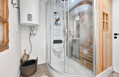 Gorgeous Home In Gornja Voca With Sauna - Foto 33