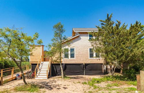 Poolside Chic by the Sea - Foto 27