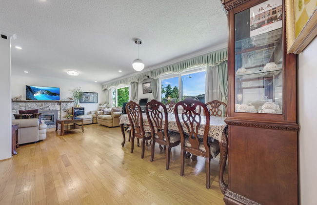 Quite House near Vancouver Airport - Photo 32