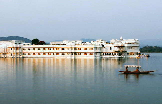Passeio de Barco no Lago Pichola - Tour Privado - Foto 1