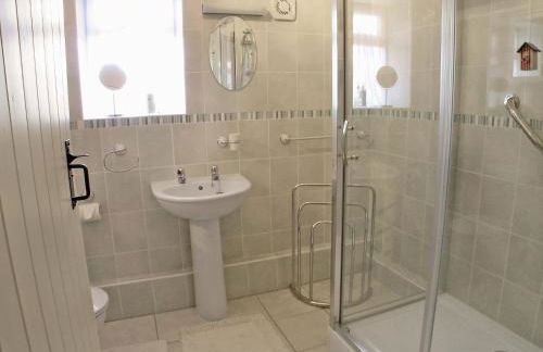 Poirot Cottage - Photo 19