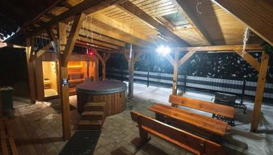 Ranczo Bieszczady 2 - Domek z Sauną i Jacuzzi - Foto 3