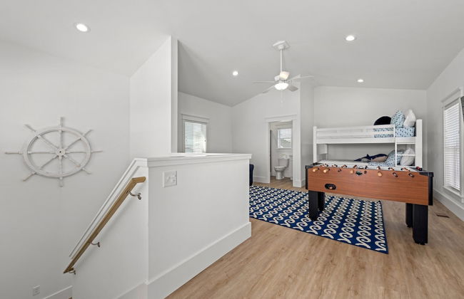 Spectacular 3br 4ba w/ Private Pool, 2 Min Walk to Beach - Sleeps 15! - Foto 12