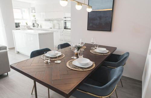 DELUXE APARTMENT 2 Schlafzimmer - Aufzug - kostenlos Parken - Balkon - Messe Flughafen - Foto 15