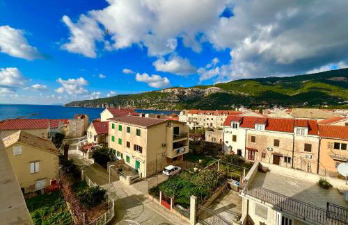 Newly Refurbished Komiza Haven - Photo 41