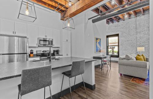 Brick & Bed Riverfront Lofts, PC 102 - Foto 1