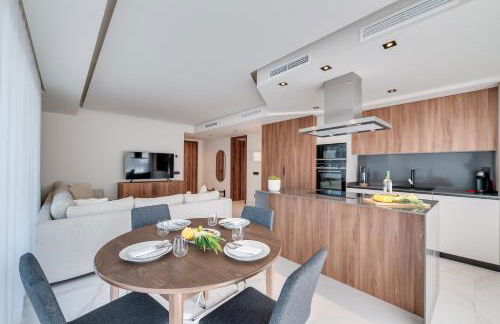 Newly Built 3 BDRM Luxury Apt Close to the Beach - Photo 15