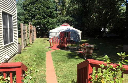 Authentic Mongolian Yurt for a Serene Healing Retreat in Saratoga Springs, New York - Foto 9