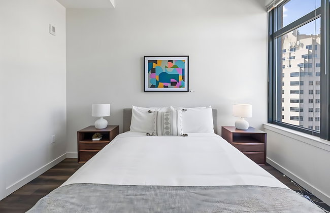 Placemakr Marymount Ballston - Photo 21
