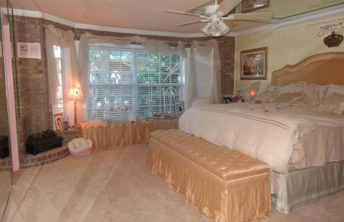 Little Slice of England in Texas - Foto 47