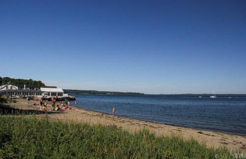 Lincolnville 2BR - Beach Vibes & Backyard BBQ - Foto 46