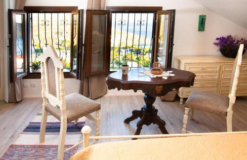 NIKIS SEASIDE HOUSE - Photo 41