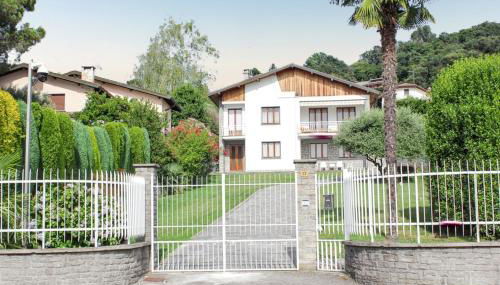 Luxury Villa in Ranco with Pool - Foto 1