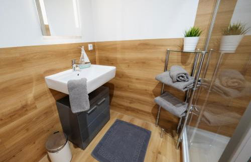 App 8o - Großer Tag am Meer mit Wasserblick in Dranske - Photo 45