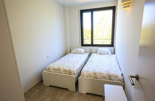 Penthouse apartment with pool next to beach & port - Foto 13