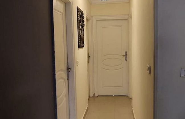 Females Only Host is Woman Citycenter - Foto 22