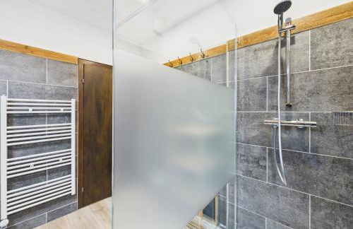 Rustikal trifft Modern, Bar Keller, Terrasse, 2 Schlafzimmer - Foto 32