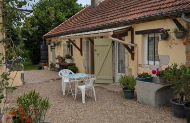 PETIT MAS COSY DU BORD DE LOIRE a 15 MM DU PARC LE PAL - Foto 7