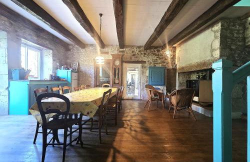 Magnifique ferme rénovée et sa piscine écologique - 15 personnes - 7 chambres - Foto 9